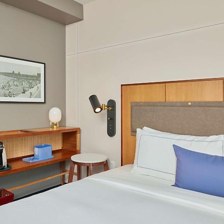 Sable At Navy Pier Chicago, Curio Collection By Hilton Hotel Екстериор снимка