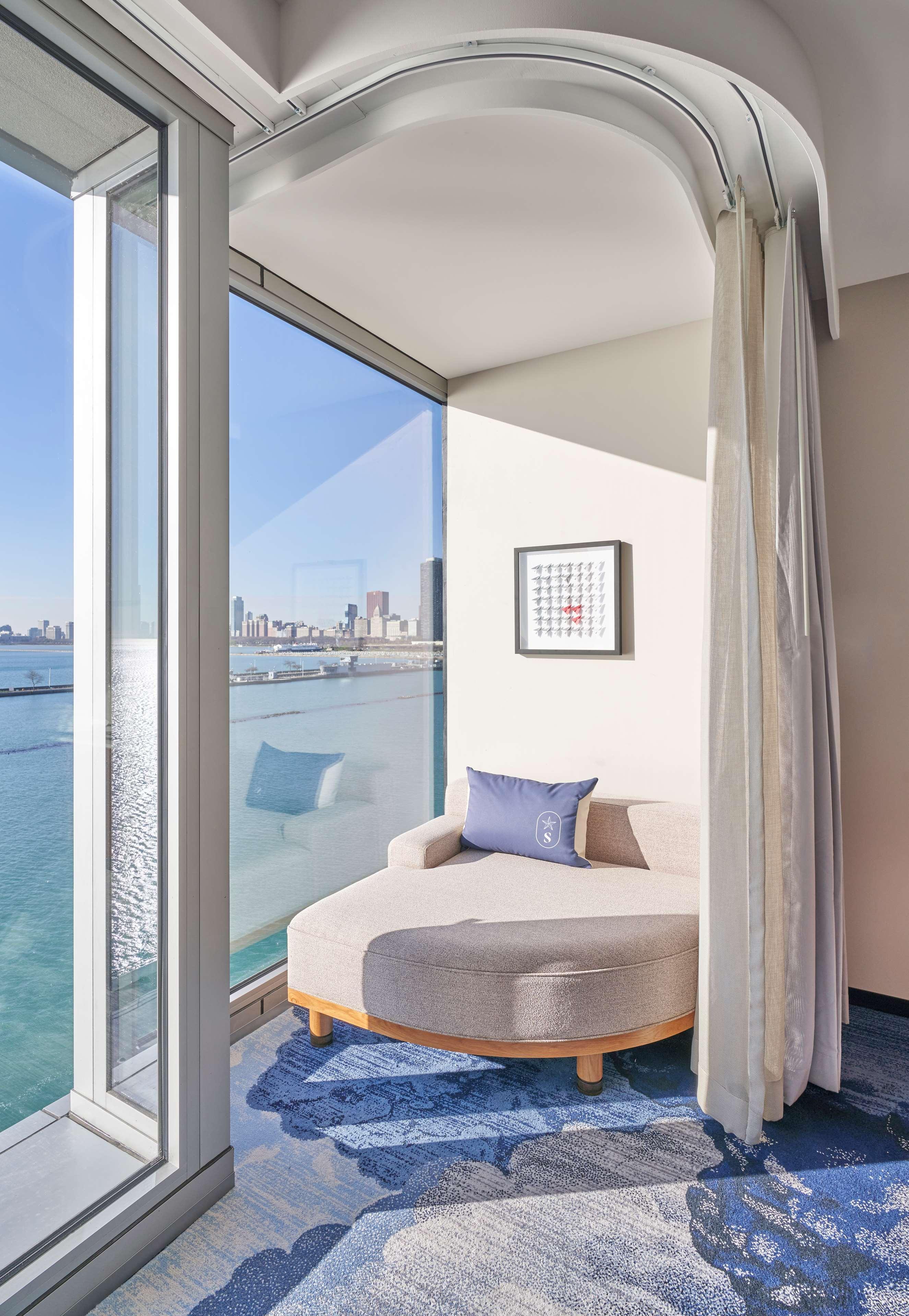 Sable At Navy Pier Chicago, Curio Collection By Hilton Hotel Екстериор снимка