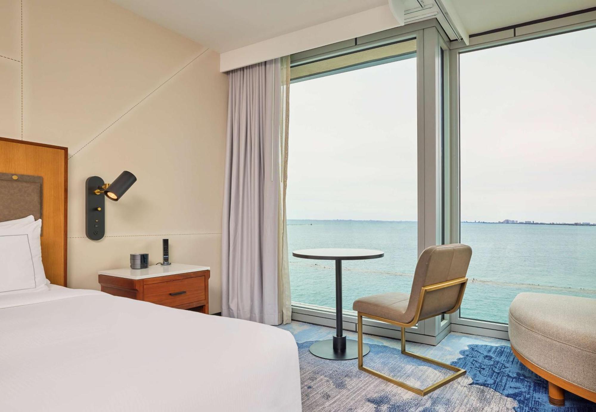 Sable At Navy Pier Chicago, Curio Collection By Hilton Hotel Екстериор снимка