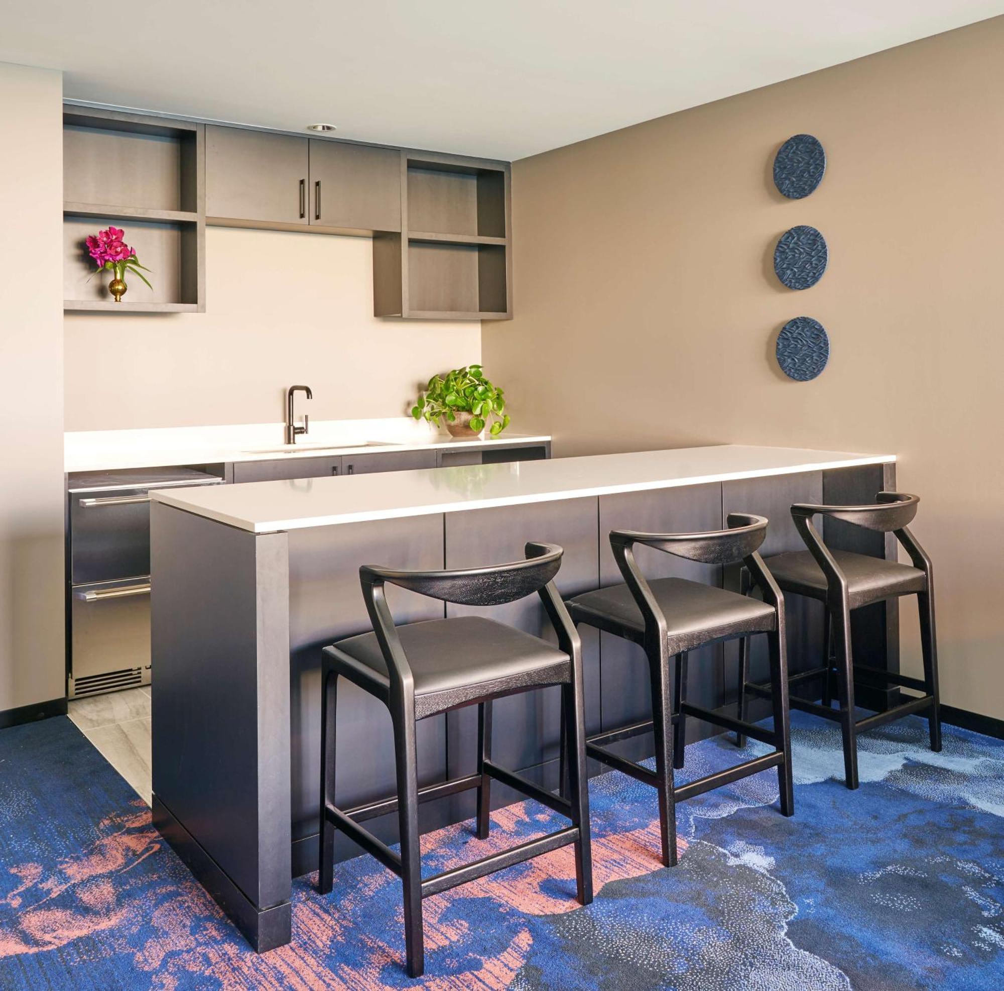 Sable At Navy Pier Chicago, Curio Collection By Hilton Hotel Екстериор снимка
