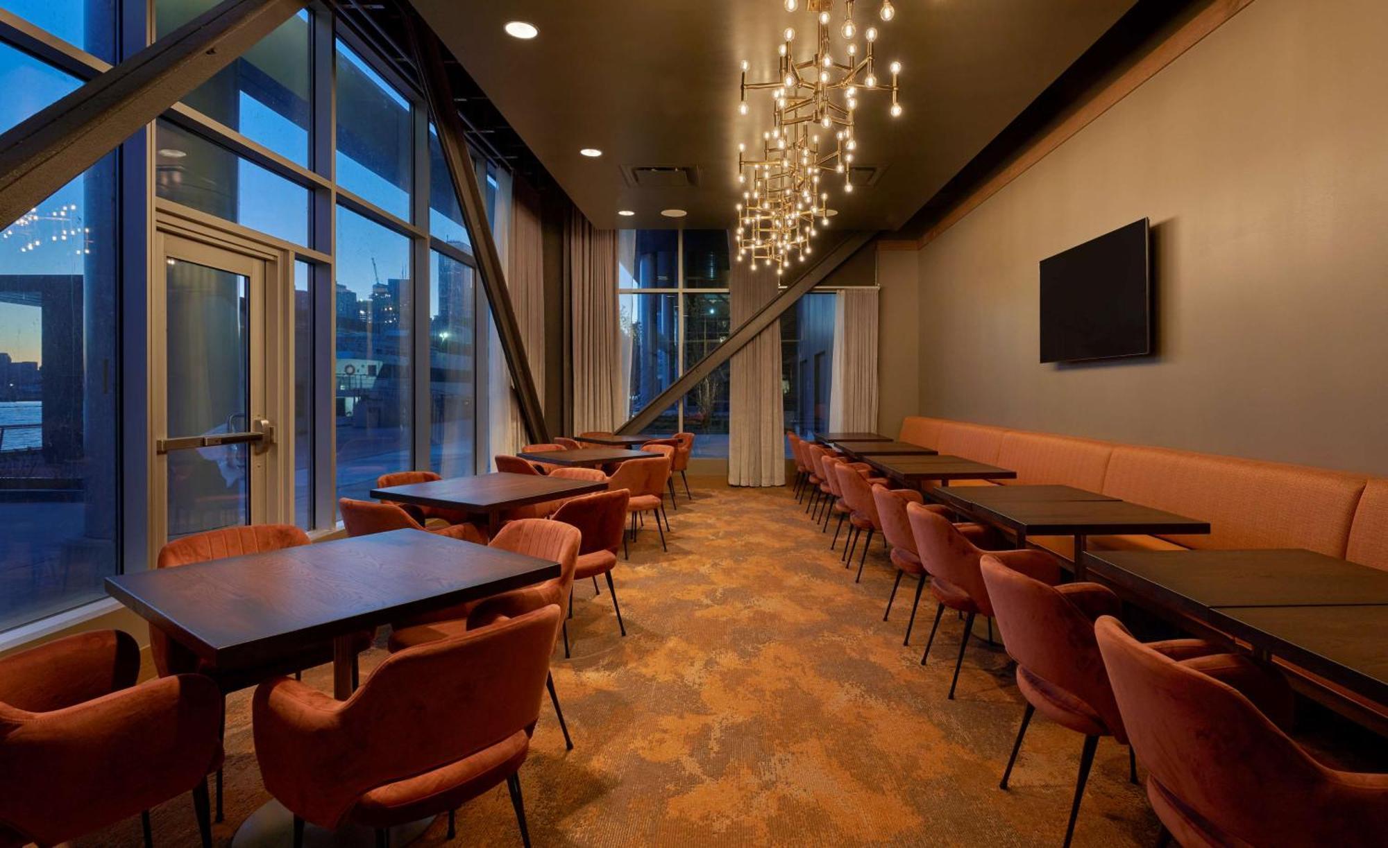 Sable At Navy Pier Chicago, Curio Collection By Hilton Hotel Екстериор снимка
